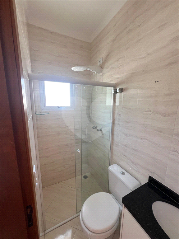 Excelente sobrado situado em condomínio fechado, no Horto Florestal, com 80m2,.