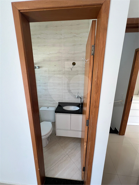 Excelente sobrado situado em condomínio fechado, no Horto Florestal, com 80m2,.