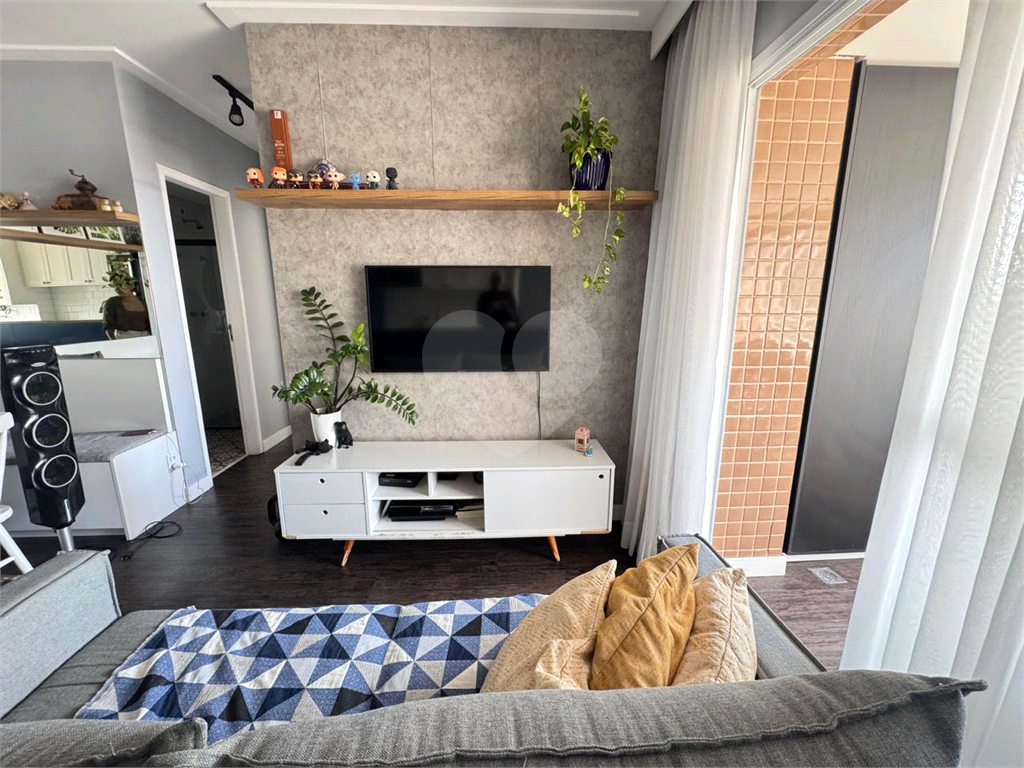 APARTAMENTO em PARADA INGLESA