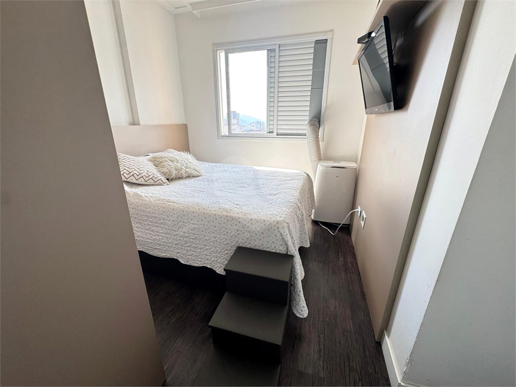 APARTAMENTO em PARADA INGLESA