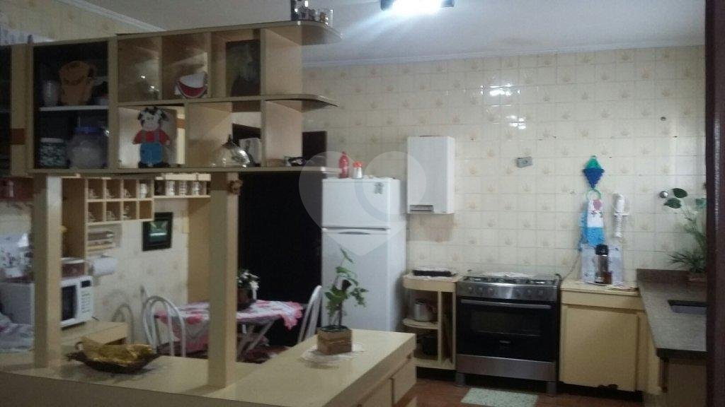 CASA TÉRREA A VENDA NA VILA GALVÃO (GUARULHOS) - 3 DORMS (1 SUÍTE), JARDIM DE INVERNO E 10 VAGAS