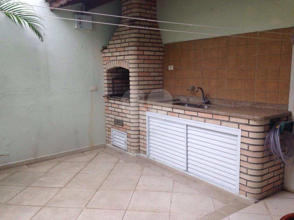 SOBRADO em PARQUE VITÓRIA
