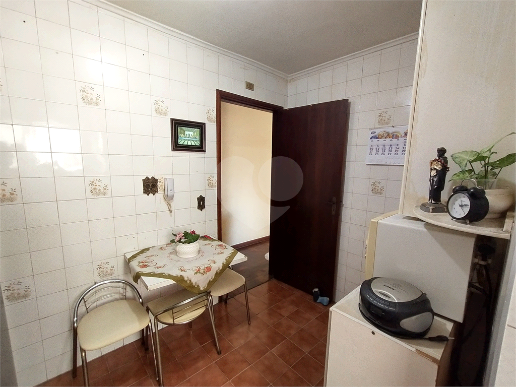 Apartamento à venda com 2 quartos, 66m² - Foto 30