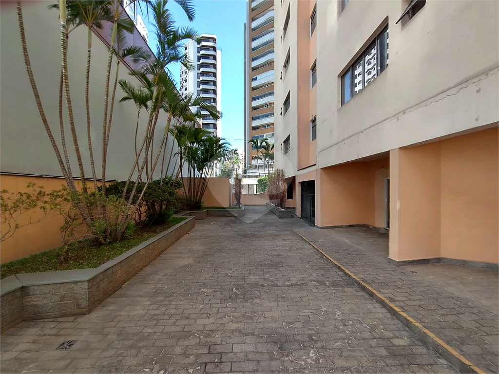 Apartamento à venda com 2 quartos, 66m² - Foto 3