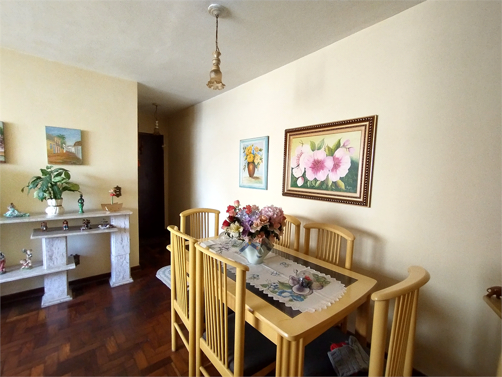 Apartamento à venda com 2 quartos, 66m² - Foto 25