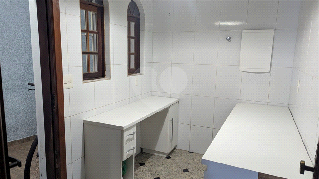 SOBRADO MARAVILHOSO A VENDA PRÓXIMO AO HORTO FLORESTAL - 4 DORMS (2 SUÍTES) E 4 VAGAS DE GARAGEM