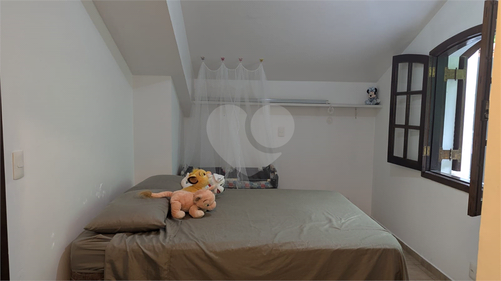 SOBRADO MARAVILHOSO A VENDA PRÓXIMO AO HORTO FLORESTAL - 4 DORMS (2 SUÍTES) E 4 VAGAS DE GARAGEM