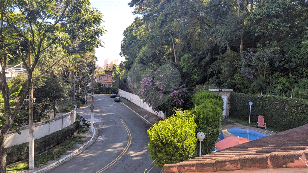 SOBRADO MARAVILHOSO A VENDA PRÓXIMO AO HORTO FLORESTAL - 4 DORMS (2 SUÍTES) E 4 VAGAS DE GARAGEM