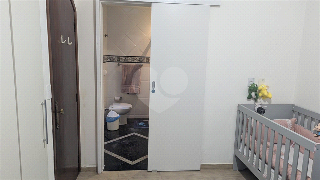 SOBRADO MARAVILHOSO A VENDA PRÓXIMO AO HORTO FLORESTAL - 4 DORMS (2 SUÍTES) E 4 VAGAS DE GARAGEM