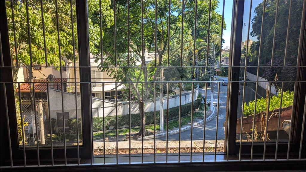 SOBRADO MARAVILHOSO A VENDA PRÓXIMO AO HORTO FLORESTAL - 4 DORMS (2 SUÍTES) E 4 VAGAS DE GARAGEM