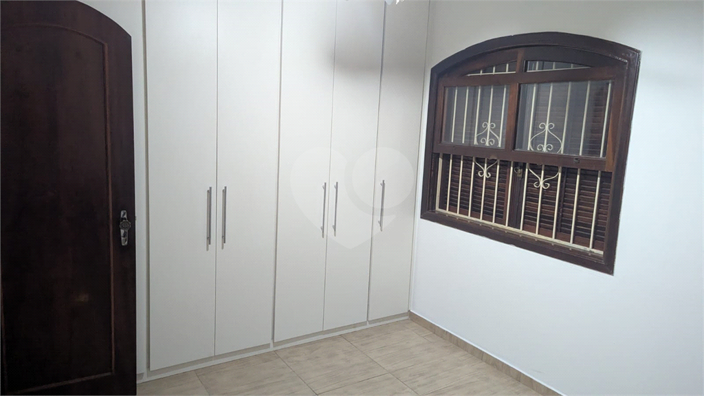 SOBRADO MARAVILHOSO A VENDA PRÓXIMO AO HORTO FLORESTAL - 4 DORMS (2 SUÍTES) E 4 VAGAS DE GARAGEM