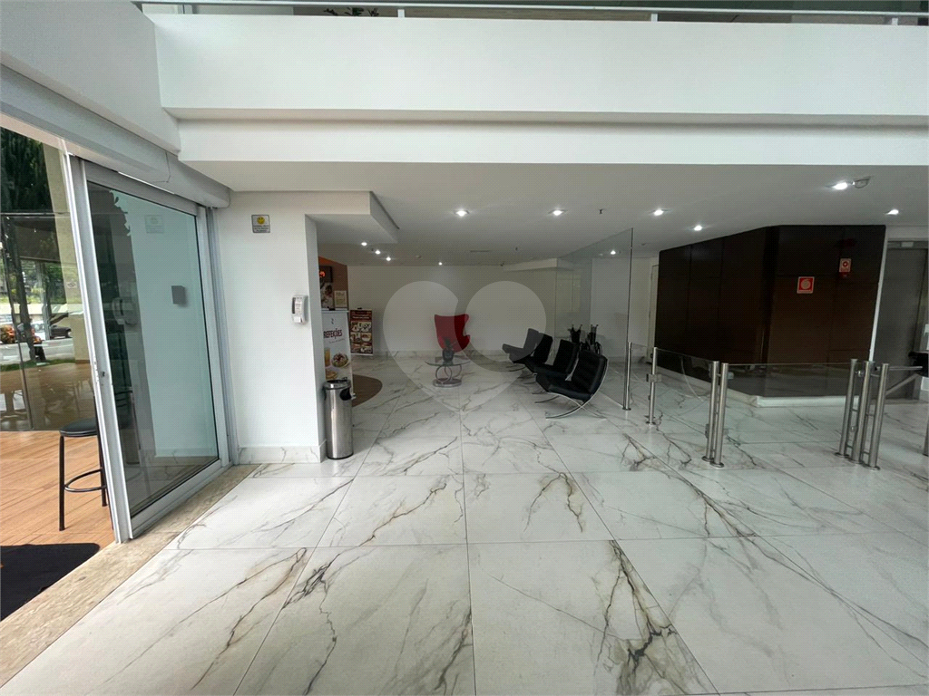 Sala Comercial Venda/Locação - 1 sala, 2 banheiros, 1 vaga