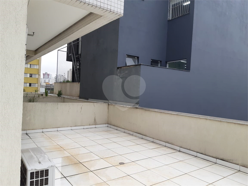 Sala Comercial Venda/Locação - 1 sala, 2 banheiros, 1 vaga