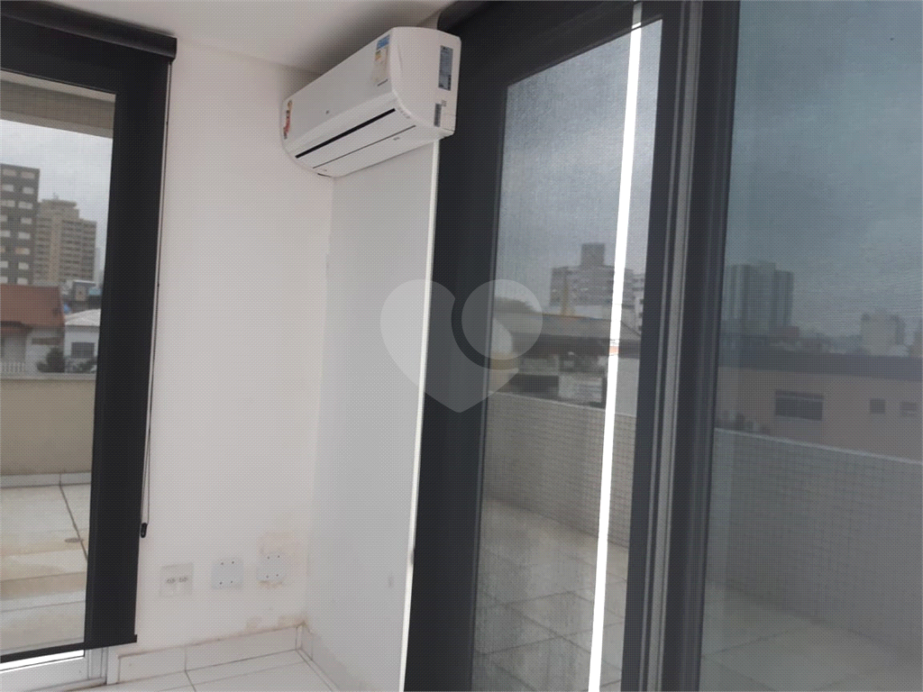 Sala Comercial Venda/Locação - 1 sala, 2 banheiros, 1 vaga