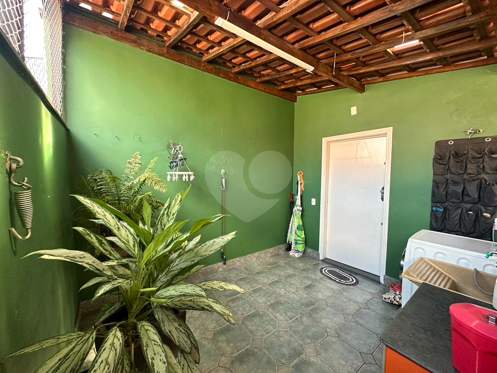 SOBRADO em VILA CONSTANÇA
