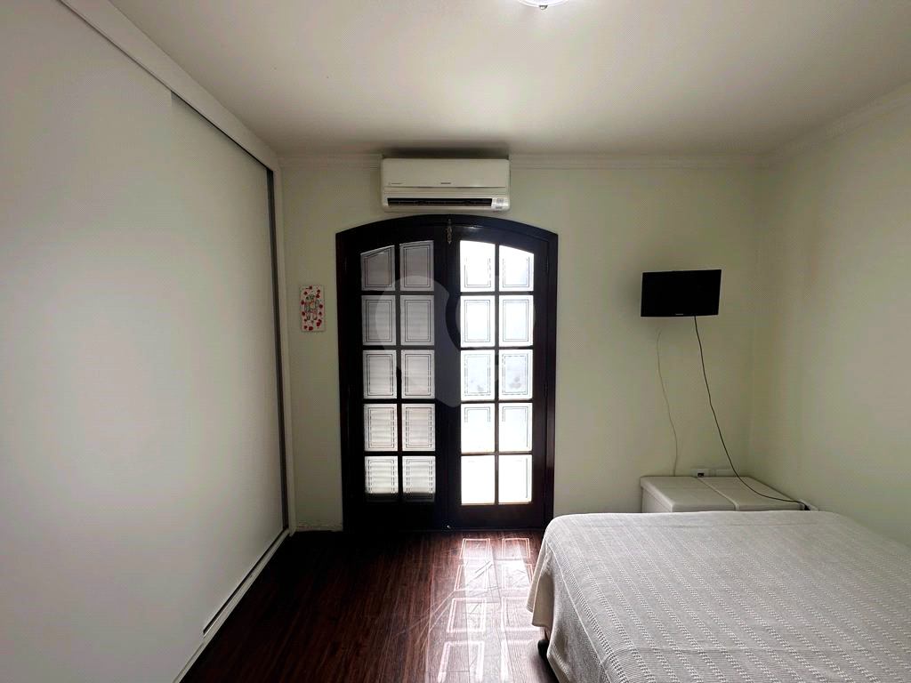 SOBRADO em VILA CONSTANÇA