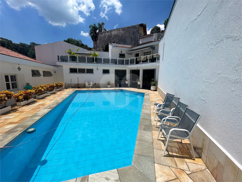 CASA TÉRREA EXCELENTE A VENDA NO TREMEMBÉ - 3 SUÍTES, PISCINA AREA GOURMET  E 4 VAGAS DE GARAGEM