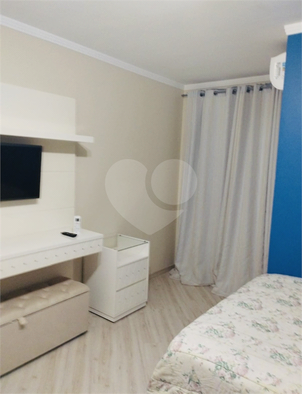 Sobrado na vila Constança com 3 dormitórios e churrasqueira
