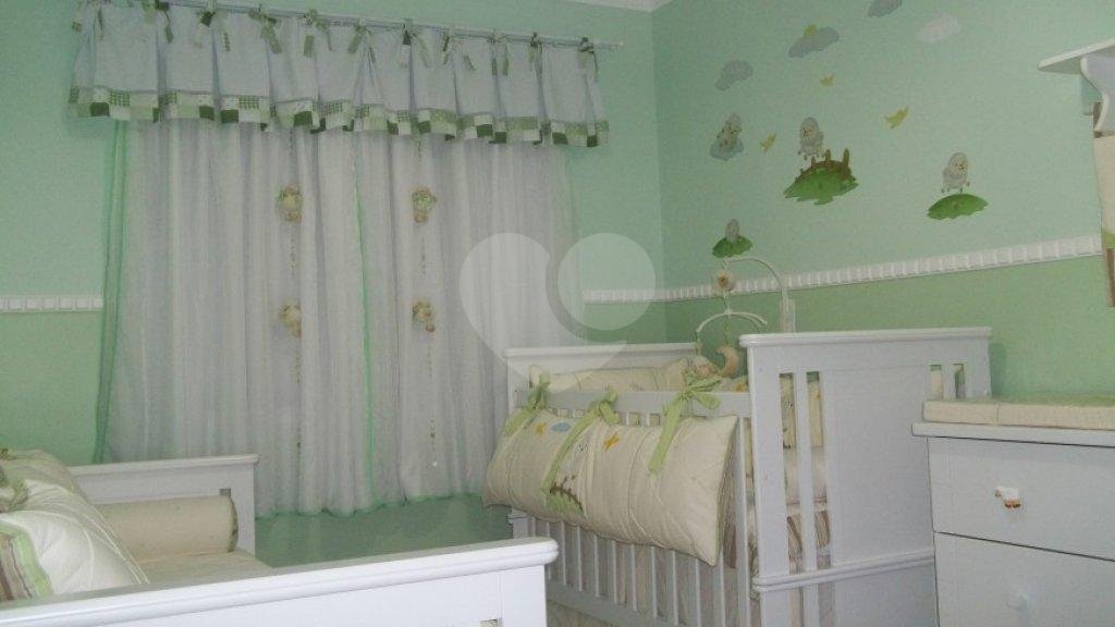 Sobrado na vila Constança com 3 dormitórios e churrasqueira