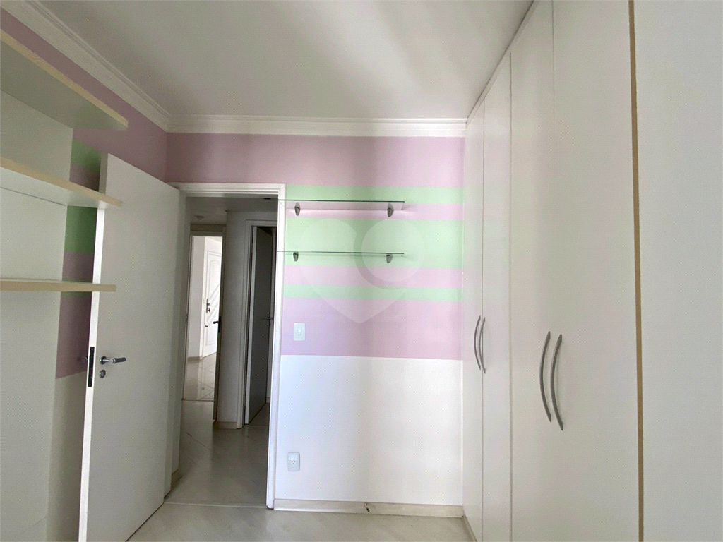 Apartamento para alugar  na Rua Pedro Doll