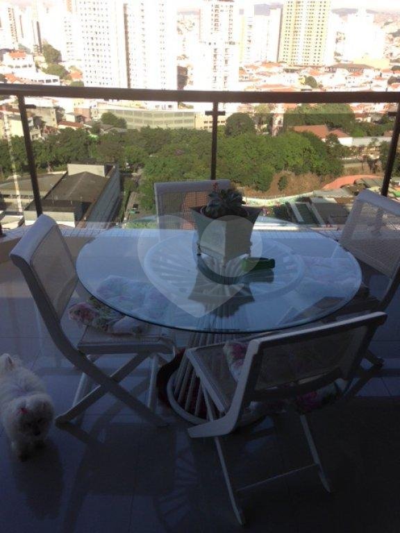 APARTAMENTO em SANTANA