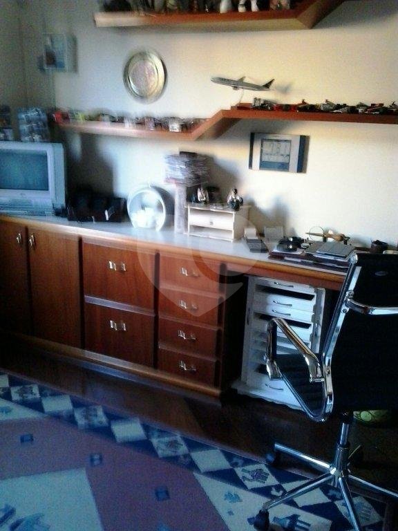SOBRADO MARAVILHOSO A VENDA NA VILA GALVÃO - 3 DORMS (1 SUÍTE) E 6 VAGAS DE GARAGEM