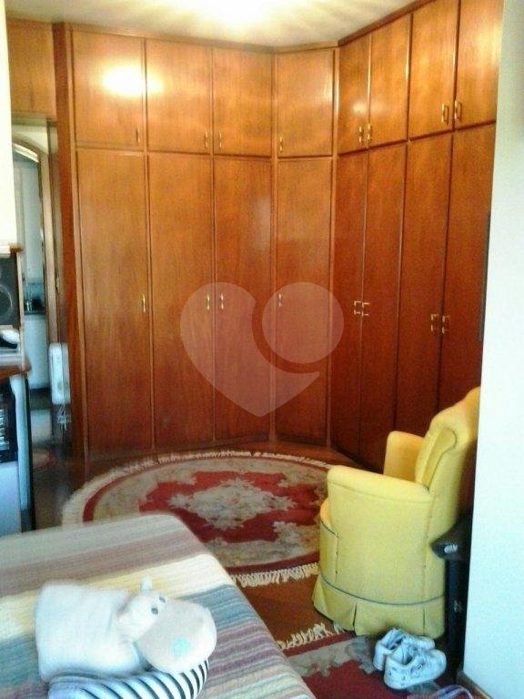 SOBRADO MARAVILHOSO A VENDA NA VILA GALVÃO - 3 DORMS (1 SUÍTE) E 6 VAGAS DE GARAGEM