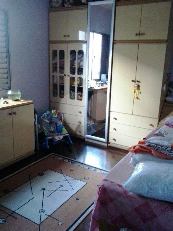 SOBRADO MARAVILHOSO A VENDA NA VILA GALVÃO - 3 DORMS (1 SUÍTE) E 6 VAGAS DE GARAGEM