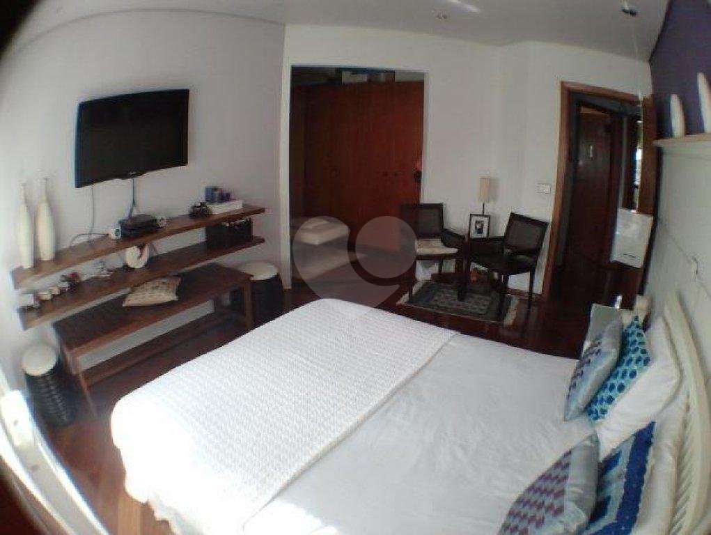 APARTAMENTO em VILA PRUDENTE