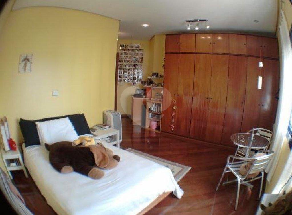 APARTAMENTO em VILA PRUDENTE
