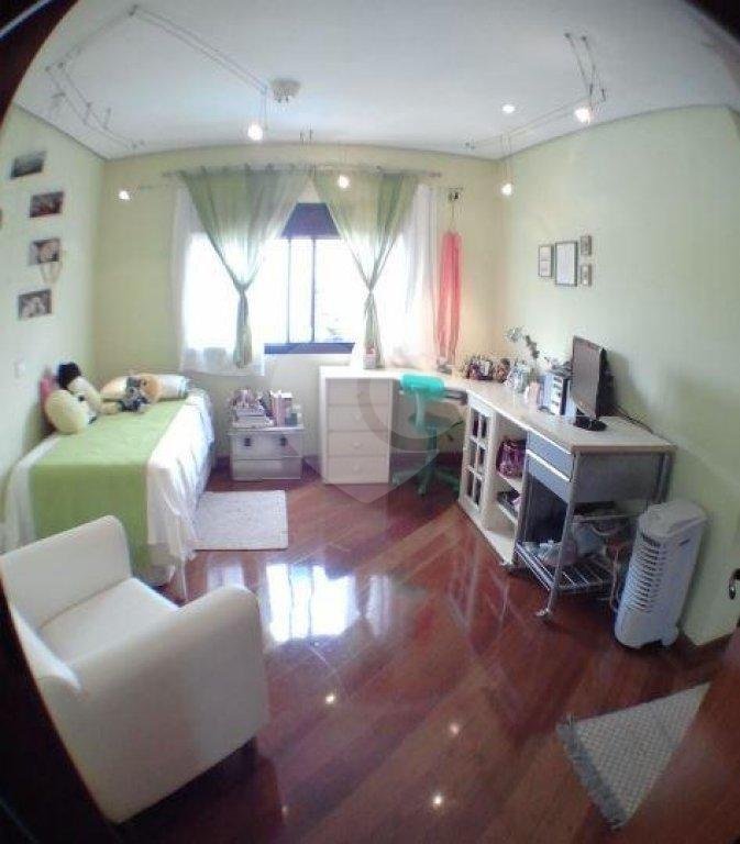 APARTAMENTO em VILA PRUDENTE
