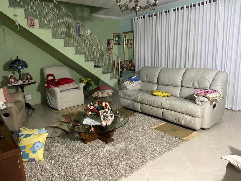 Sobrado à venda com 3 quartos, 300m² - Foto 3