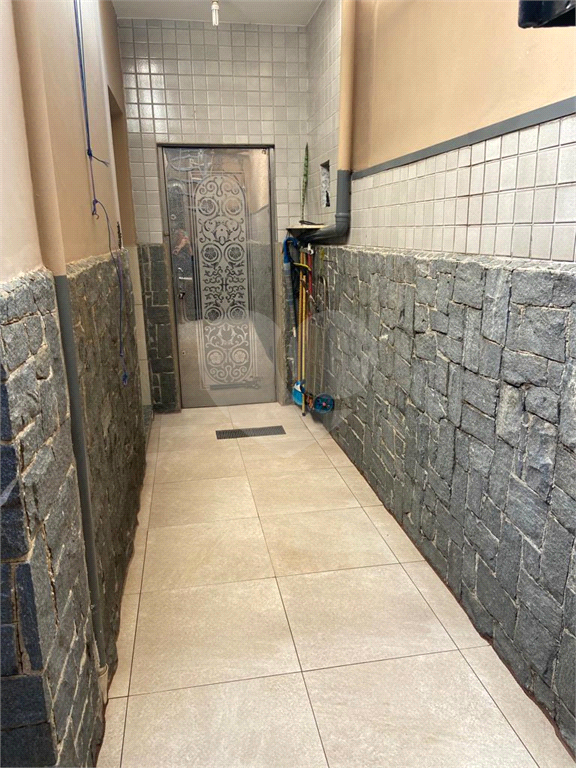 Sobrado à venda com 3 quartos, 300m² - Foto 12