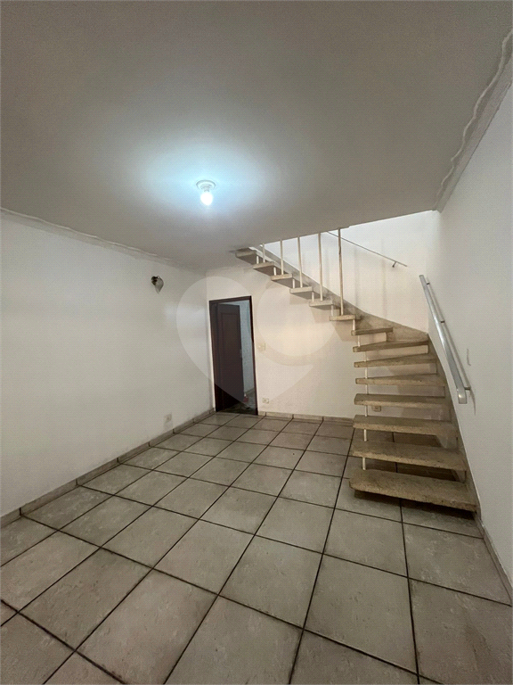 Sobrado à venda com 3 quartos, 180m² - Foto 18