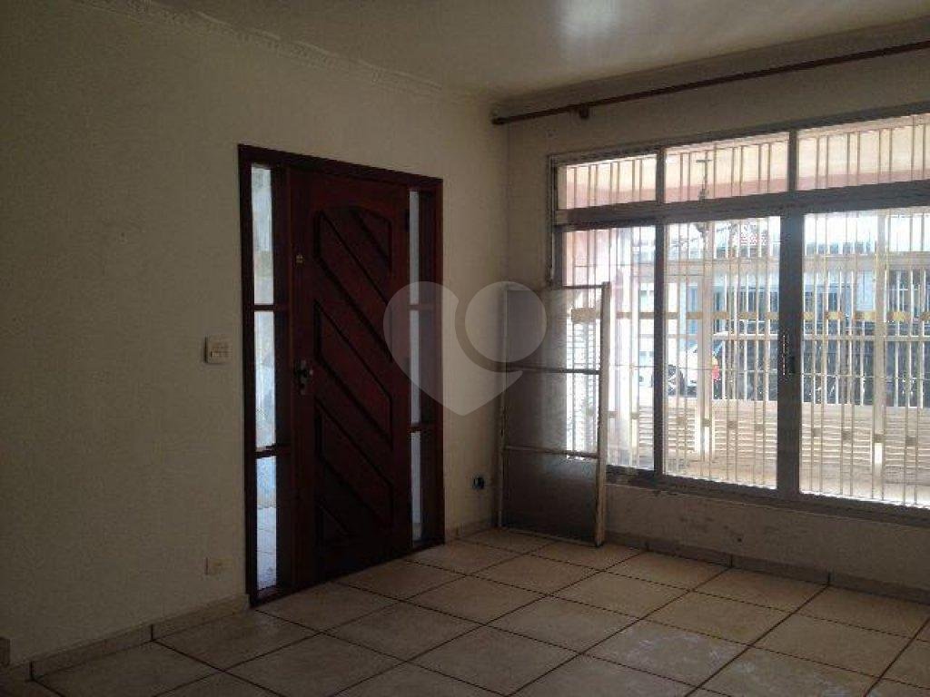 Sobrado à venda com 3 quartos, 180m² - Foto 2