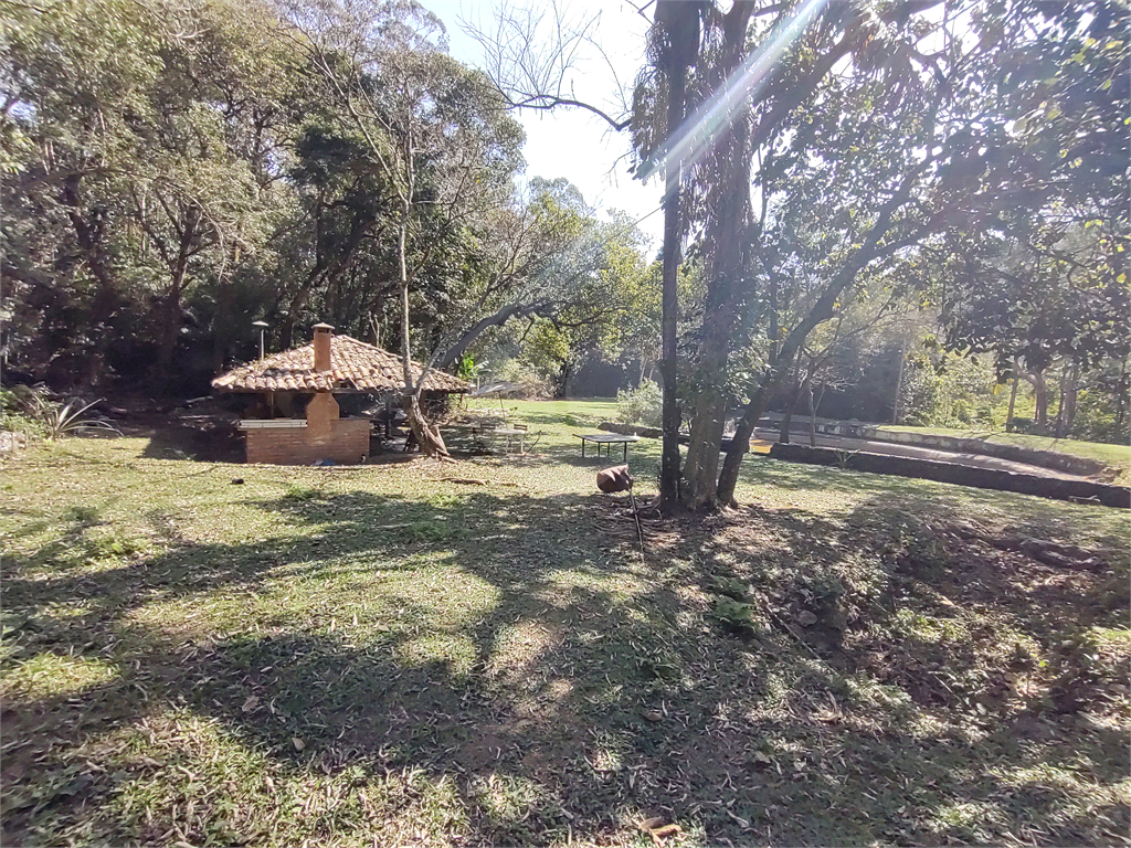 Terreno com 2 casas de 2 quartos e benfeitorias
