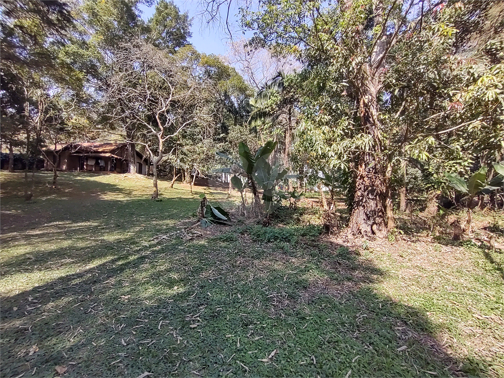 Terreno com 2 casas de 2 quartos e benfeitorias