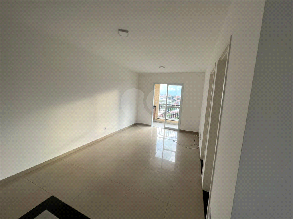 APARTAMENTO em LAUZANE PAULISTA