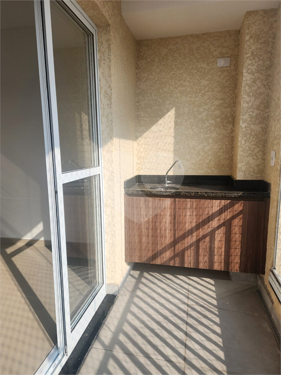 APARTAMENTO em LAUZANE PAULISTA