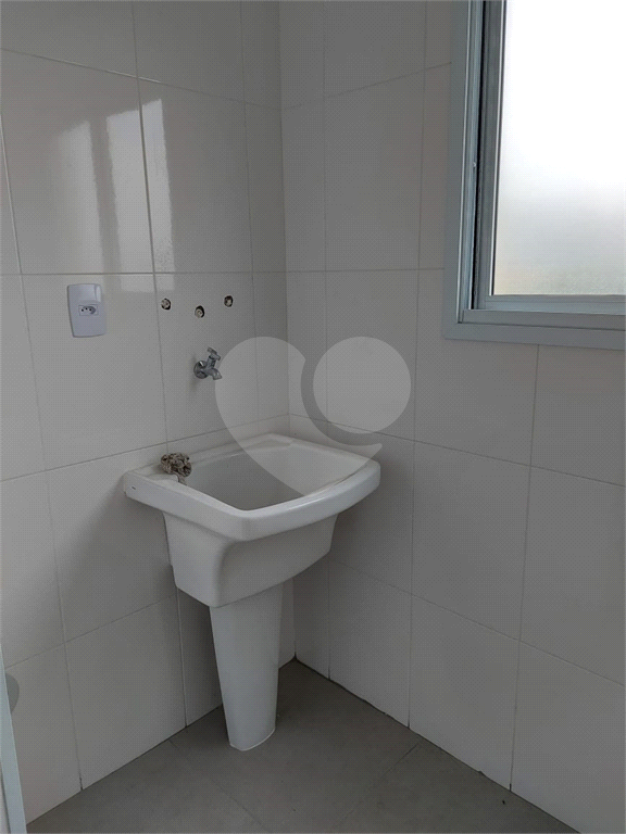 APARTAMENTO em LAUZANE PAULISTA