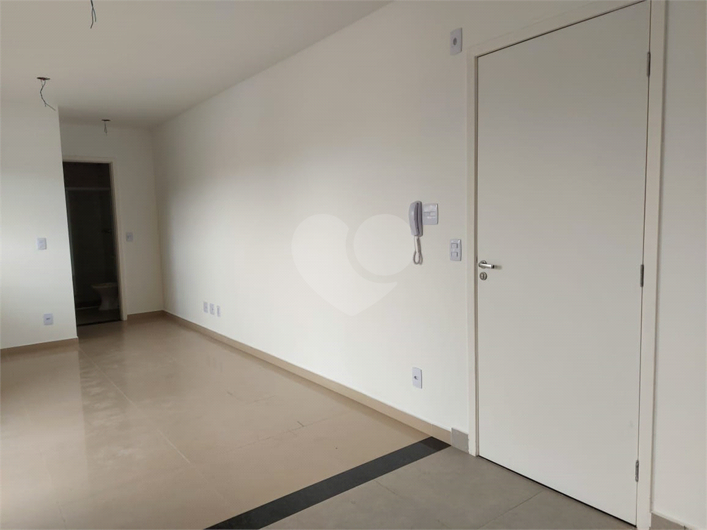 APARTAMENTO em LAUZANE PAULISTA