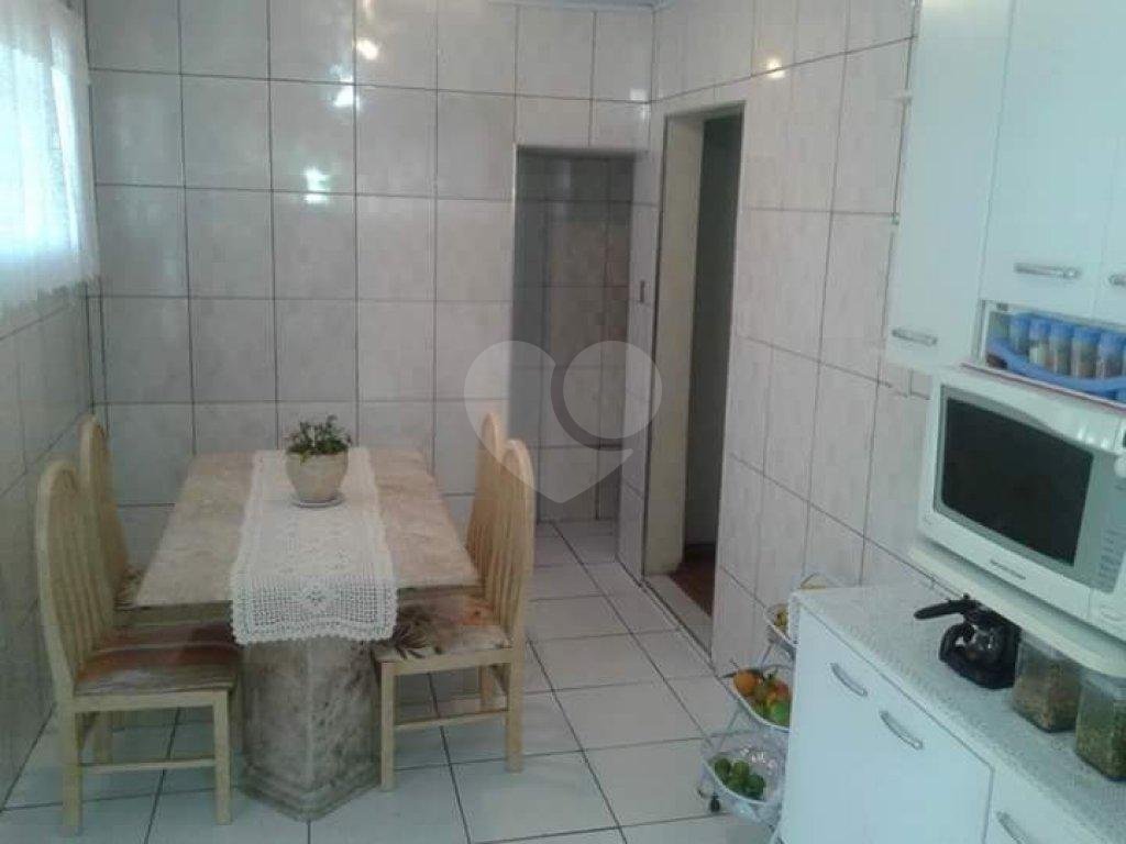 Casa à venda com 4 quartos, 200m² - Foto 6