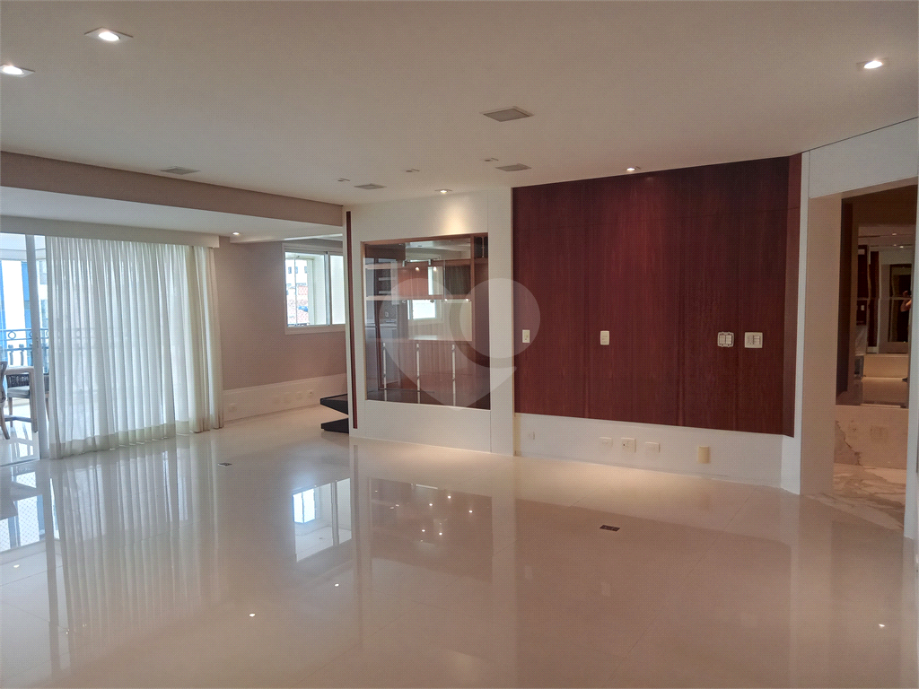 Lindíssimo Apartamento de alto padrão, Alto de Santana, fino acabamento com 265 metros, 4 suítes. 
 