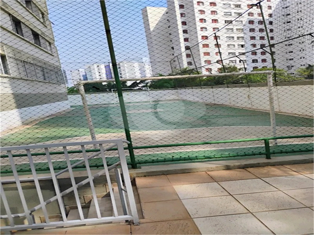 Apartamento à venda com 2 quartos, 74m² - Foto 2