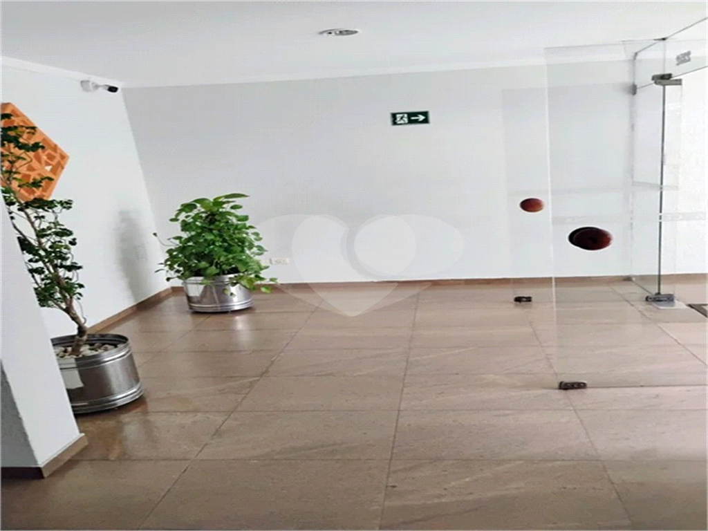 Apartamento à venda com 2 quartos, 74m² - Foto 23