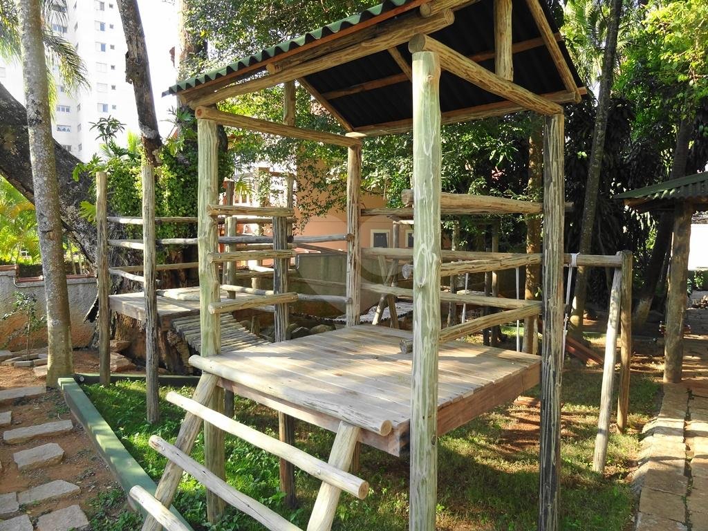 Casa em Condomínio Alto Padrão no Jardim Floresta 4 dormitórios 4 vagas e lazer completo