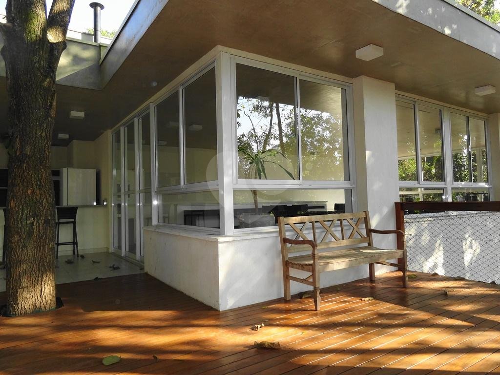 Casa em Condomínio Alto Padrão no Jardim Floresta 4 dormitórios 4 vagas e lazer completo