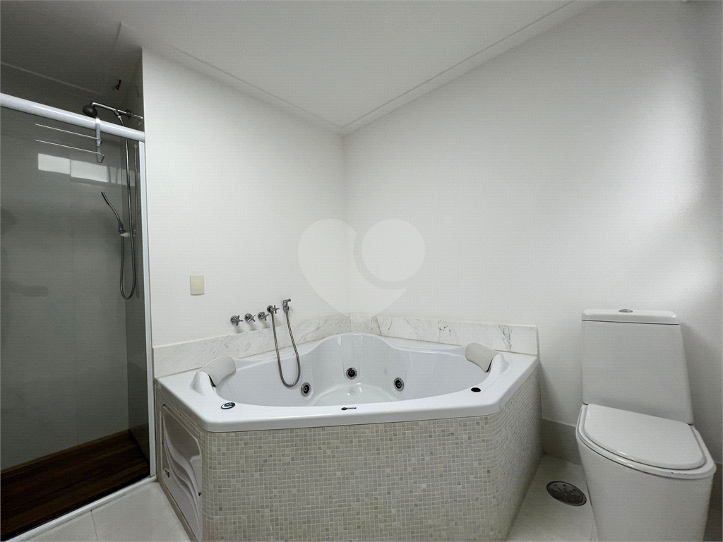 Casa em Condomínio Alto Padrão no Jardim Floresta 4 dormitórios 4 vagas e lazer completo