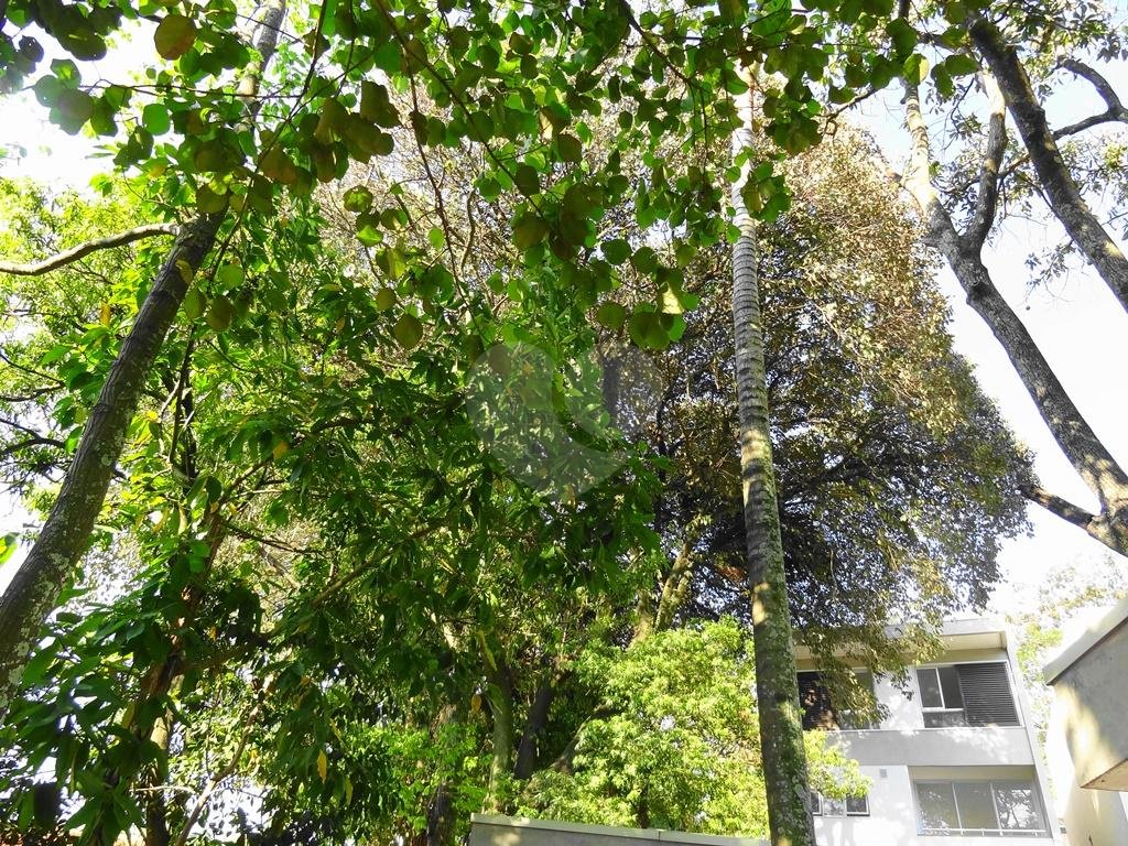 Casa em Condomínio Alto Padrão no Jardim Floresta 4 dormitórios 4 vagas e lazer completo