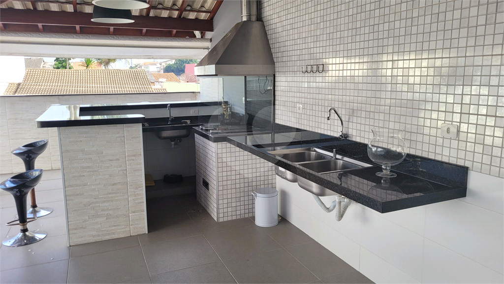 Casa térrea linda no bairro da Água Fria com 5 dormitórios sendo 3 suítes